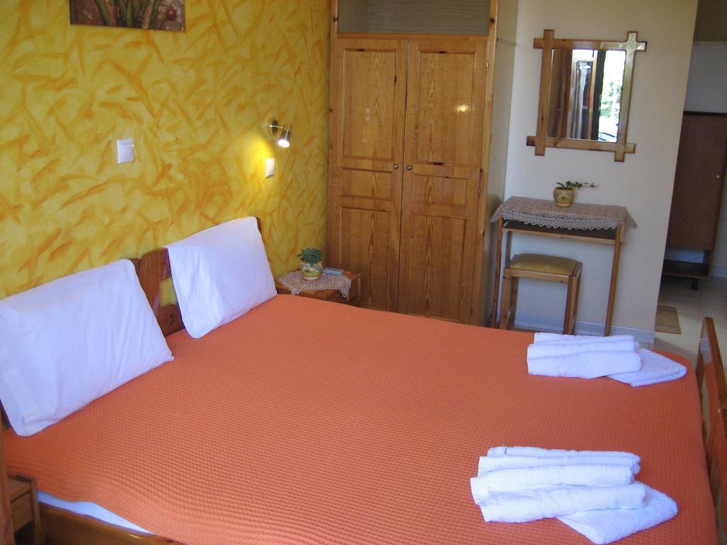 Thalia Hotel Palekastro Bilik gambar